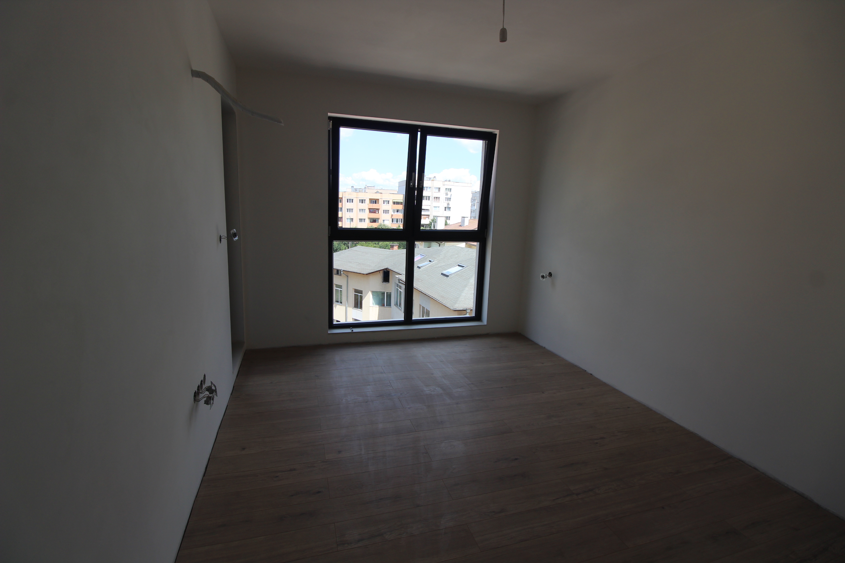 Продава 2-стаен апартамент, кв.Дървеница