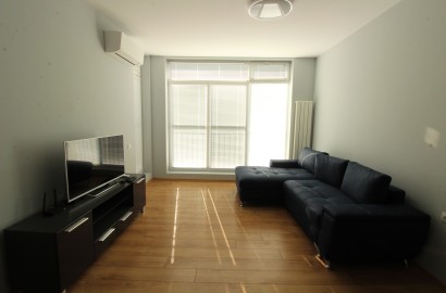 Продава 2-стаен апартамент, кв.Дружба 2