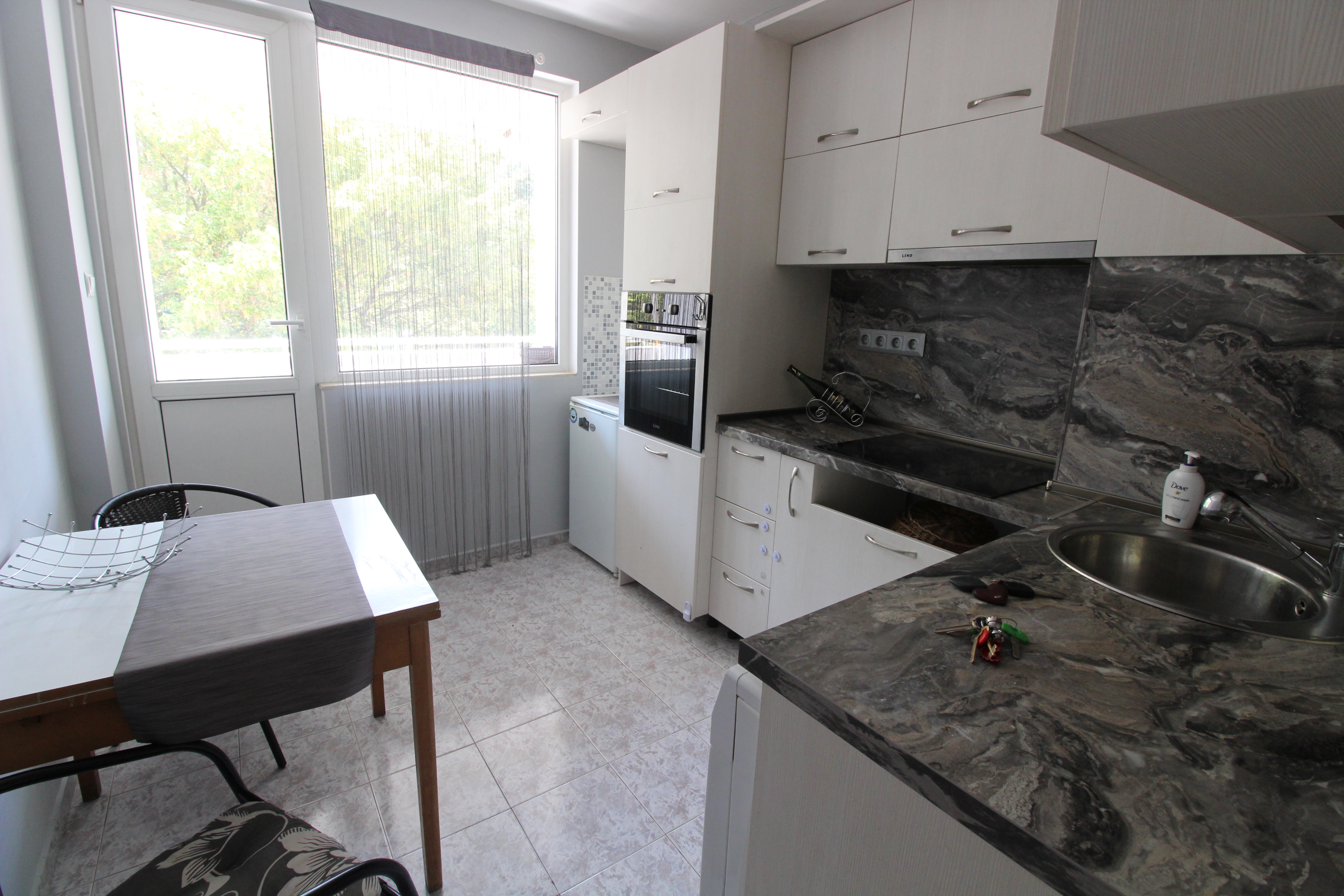 Продава 2-стаен апартамент, кв. Лозенец