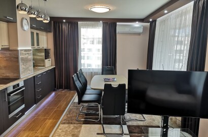 Продава 3-стаен апартамент