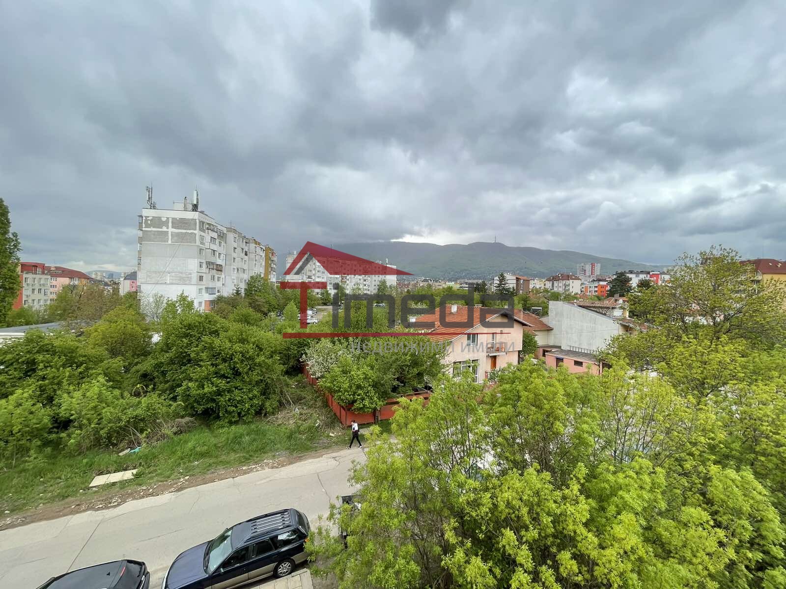 Продава 2-стаен апартамент