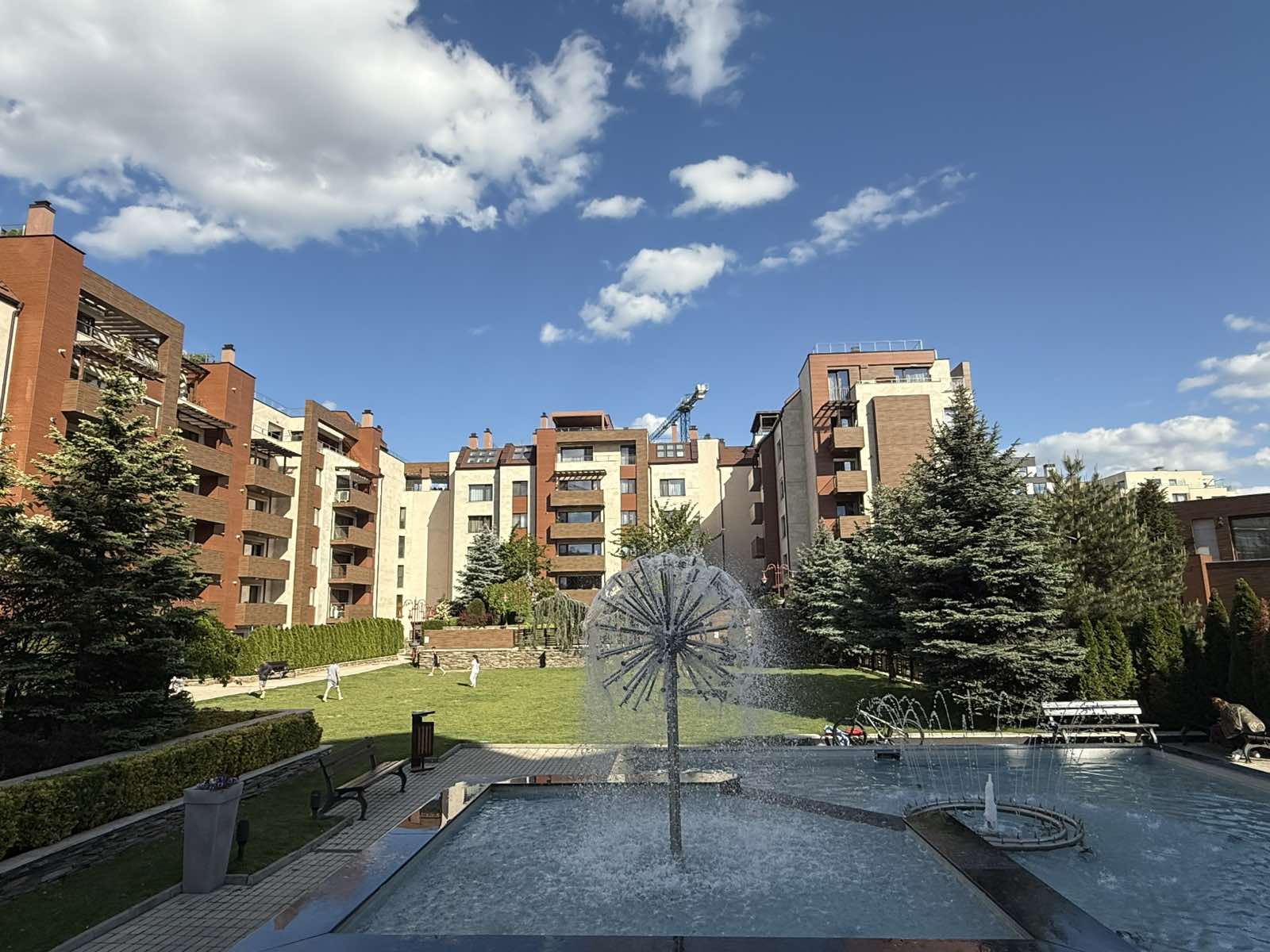 Продава 4-стаен апартамент, Манастирски ливади, комплекс Флора Парк